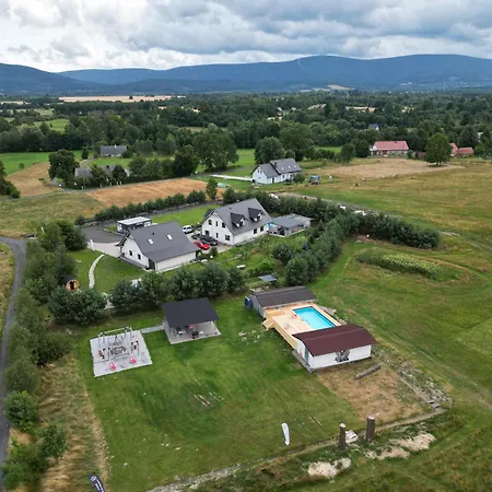 Izerska Baza - Basen, Ebike, Narty, Sauna, Jacuzzi, Blisko Swieradow Zdroj - 5d 公寓