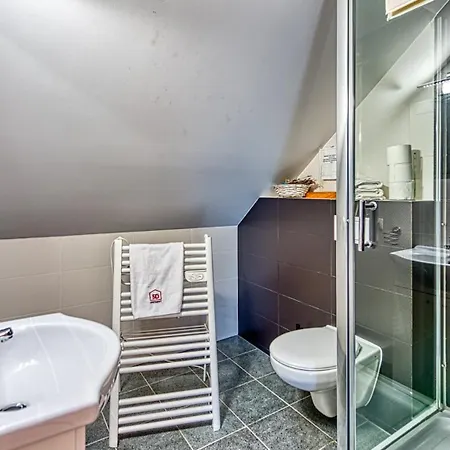 Izerska Baza - Basen, Ebike, Narty, Sauna, Jacuzzi, Blisko Swieradow Zdroj - 5d Appartement *