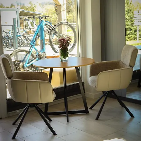 Appartement Izerska Baza - Basen, Ebike, Narty, Sauna, Jacuzzi, Blisko Swieradow Zdroj Giebultow (Lwowek Slaski)