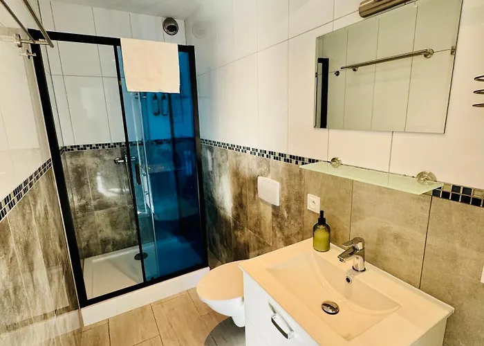 Izerska Baza - Basen, Ebike, Narty, Sauna, Jacuzzi, Blisko Swieradow Zdroj アパート *